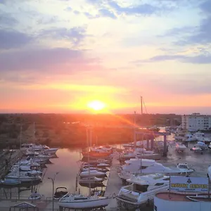 Apartamento Holidays Penthouse Vues Panoramiques Sur Le Port Naval,un Sejour Elegant Assure 